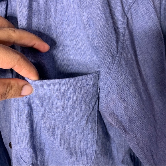 True Measure- Blue Button Up Shirt size Medium - Picture 5 of 9